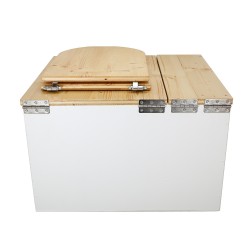 Toilette sèche avec bac à copeaux de bois. bois blanc/huilé, abattant "D" huilé. Livré avec bavette inox et seau inox.