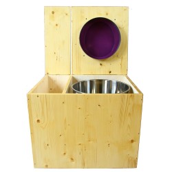 Toilette sèche en bois huilé avec bac intégré, abattant violet prune, seau inox et bavette inox. Hauteur PMR 50 cm.