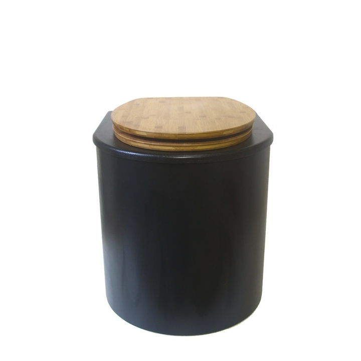  Toilette sèche en bois arrondie noire avec seau inox 22L et bavette inox. Abattant bambou. Modèle rehaussé