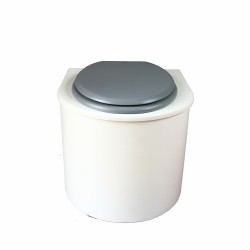 toilette sèche arrondie blanche avec abattant gris, seau plastique 22 litres et bavette inox