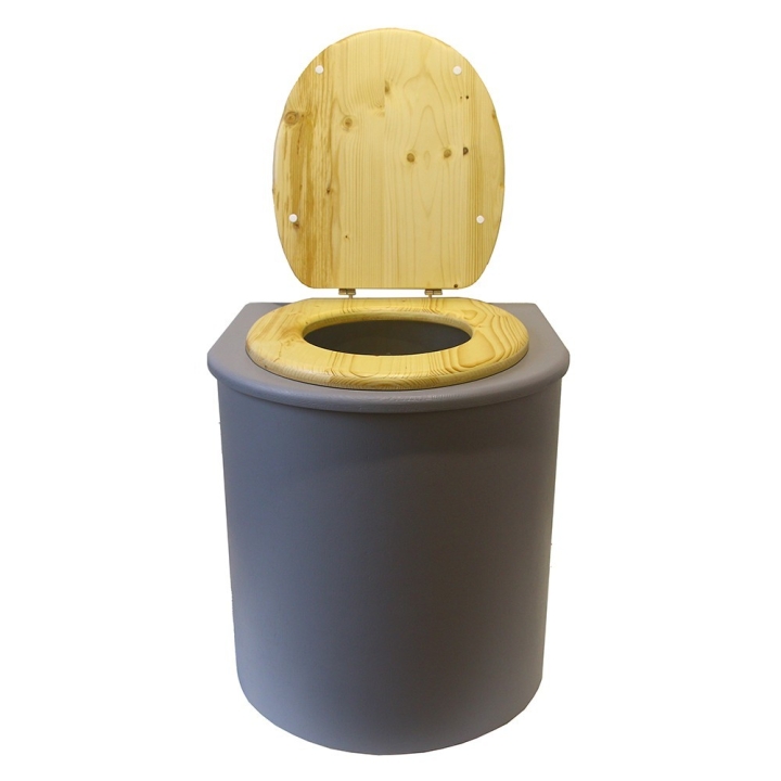  Toilette sèche rehaussée en bois arrondie grise avec seau inox et bavette inox. Abattant bois huilé
