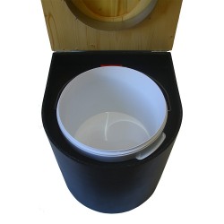 Toilette sèche arrondie noire, couvercle huilé, abattant bois huilé, seau plastique 22 L, bavette inox. modèle rehaussé PMR