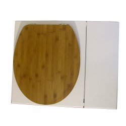 Toilette sèche rehaussée en bois blanc avec bac intégré à droite. Livré avec bavette inox et seau 22 litres. abattant bambou