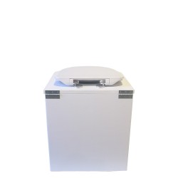 Toilette sèche rehaussée bois blanc avec seau plastique 22L, bavette inox, abattant thermodur blanc, frein de chute. Modèle PMR